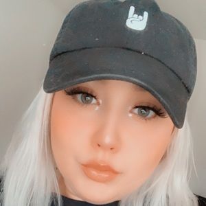 Meet your Posher, Catherine